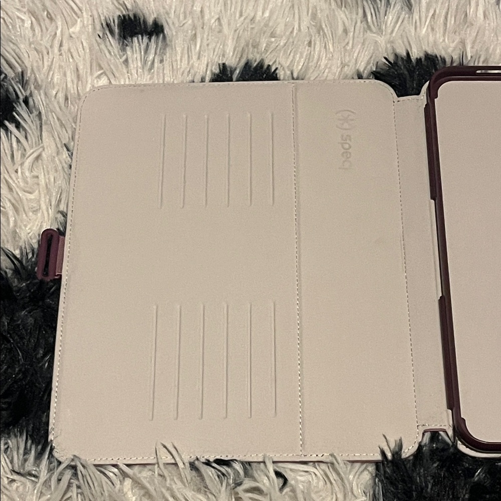 Speck Balance Folio Case for iPad 10th Generation - Picture 3 of 6